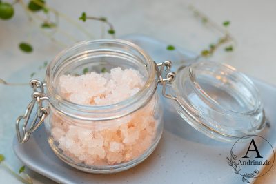 Handpeeling selber machen: Natürliches DIY-Rezept gegen trockene Hände
