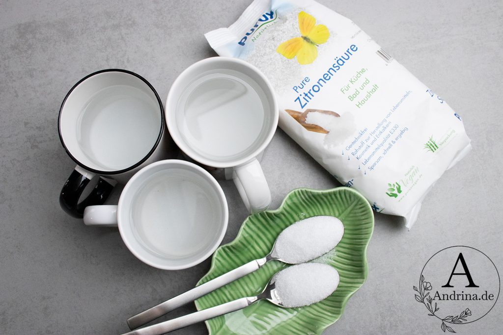 Tassen mit Zitronensäure reinigen